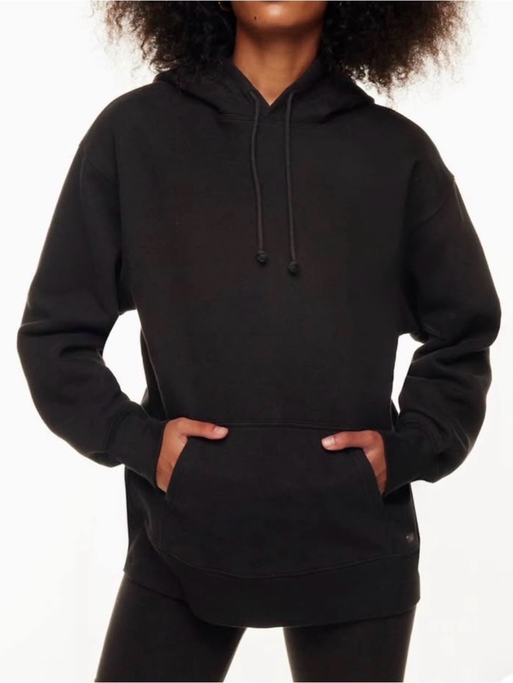 ARITZIA TNA COZY FLEECE BOYFRIEND HOODIE IN BLACK SIZE MEDIUM